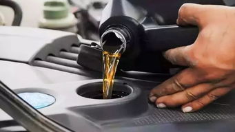 汽车换全车油多少钱一升